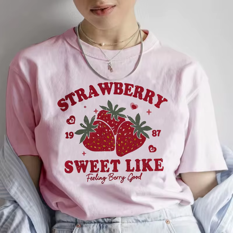 T-shirt blanc imprimé fraise pour femme