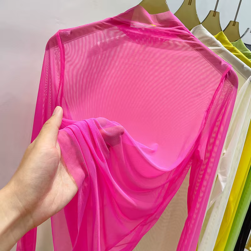 T-shirt transparent en gaze pour femme 2026 – Vêtement d'été à manches longues avec col semi-montant et protection solaire
