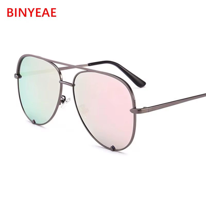 Lunettes de soleil rose pistolet