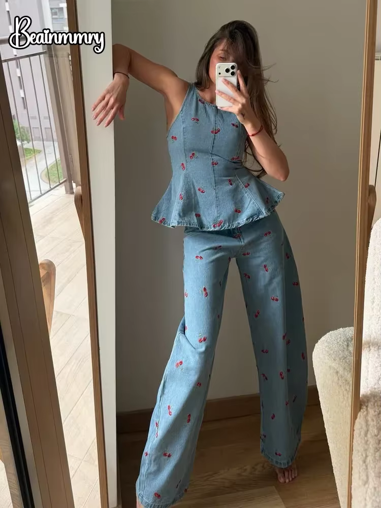 Ensemble deux pièces en jean imprimé sans manches pour femme : haut court élégant à col rond et pantalon long – Tenue de rue tendance 2026