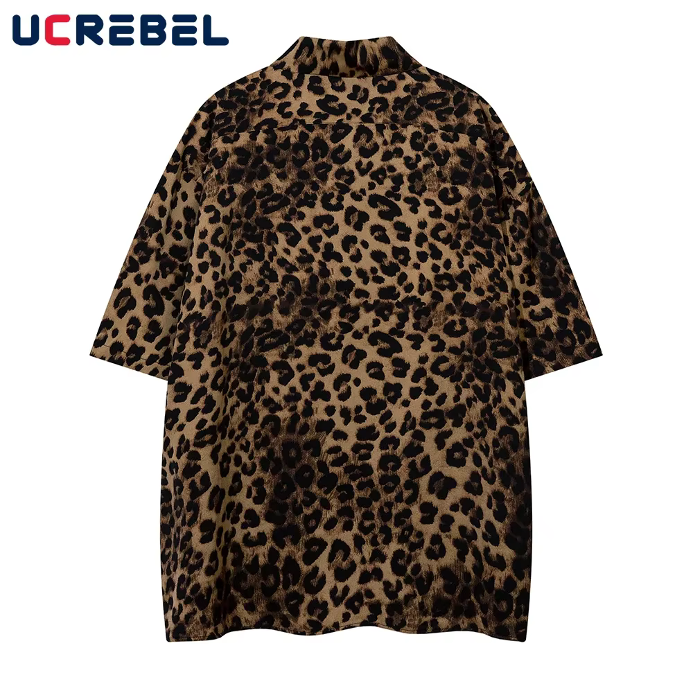 Chemise à manches courtes imprimé léopard pour hommes