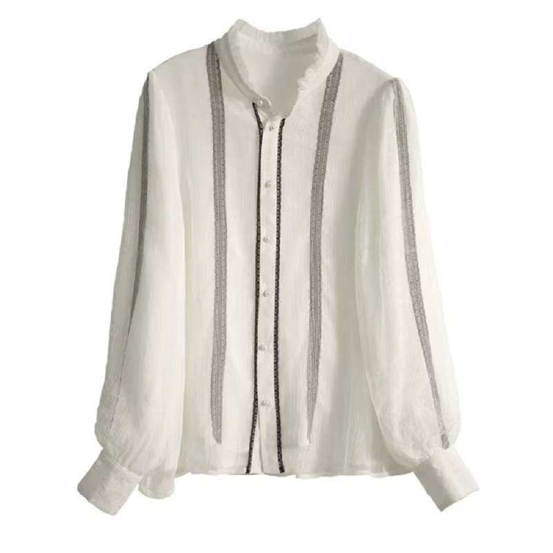 Chemise à manches longues en dentelle épissée française