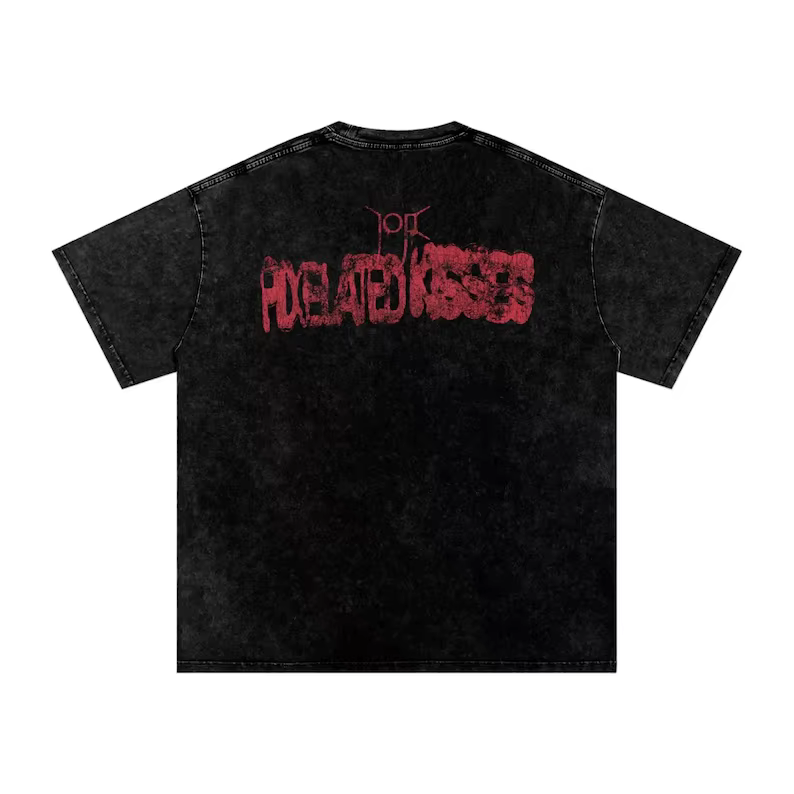 T-shirt oversize en coton style vintage inspiré de Piss in the Wind PIXELATED KISSES
