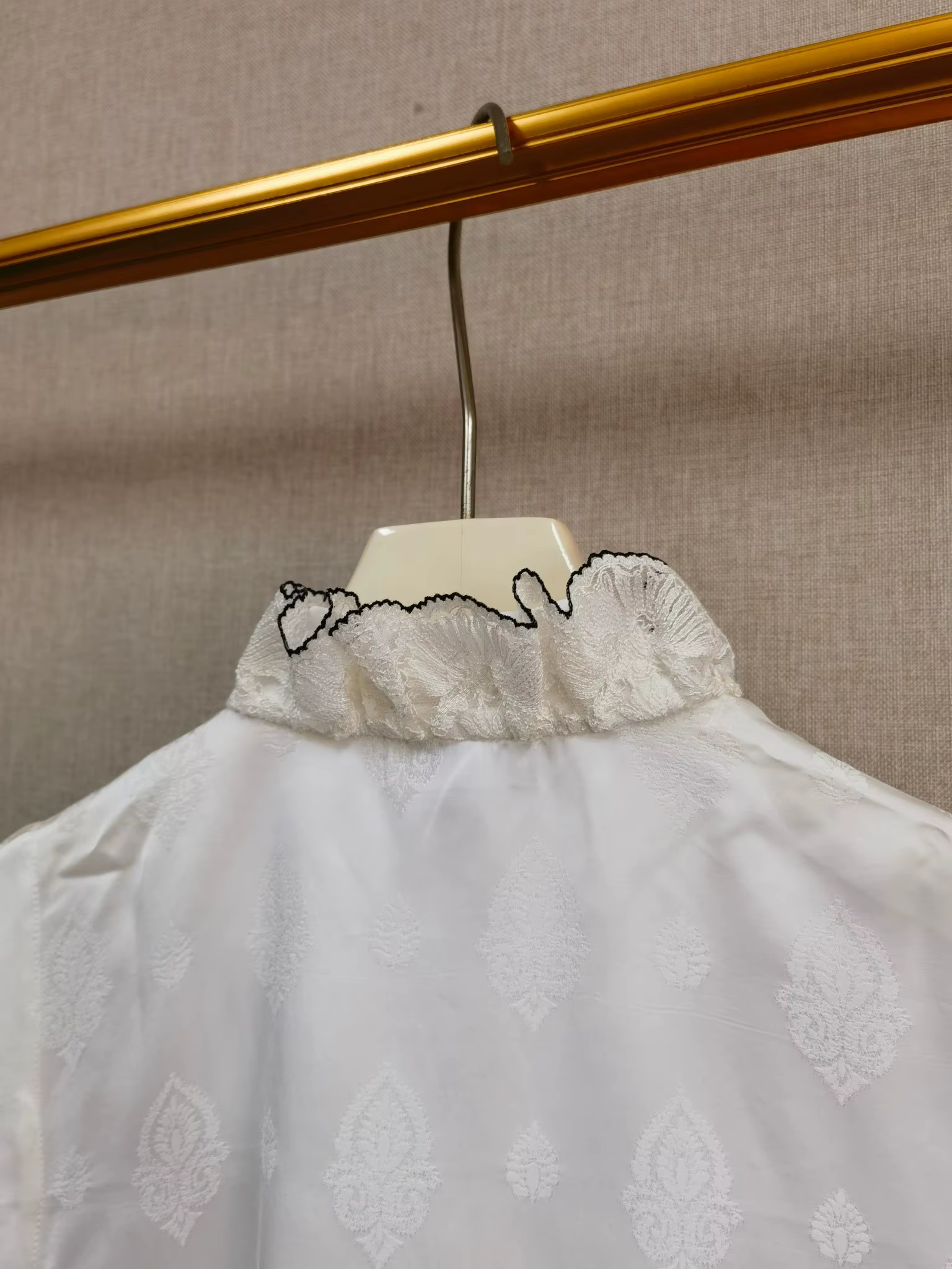 Nouvelle chemise d'été sans manches à col montant pour femme