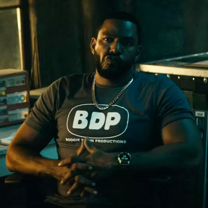 T-shirt à imprimé lettres de la marque BDP pour hommes et femmes