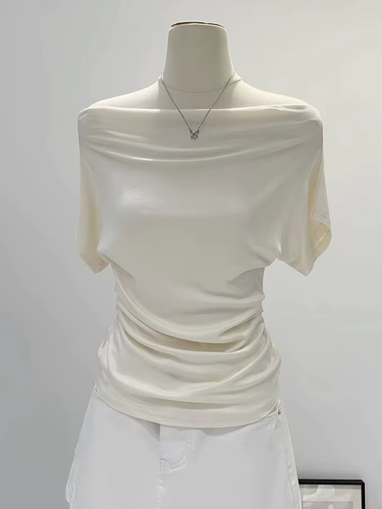 T-shirt noir à manches courtes pour femmes