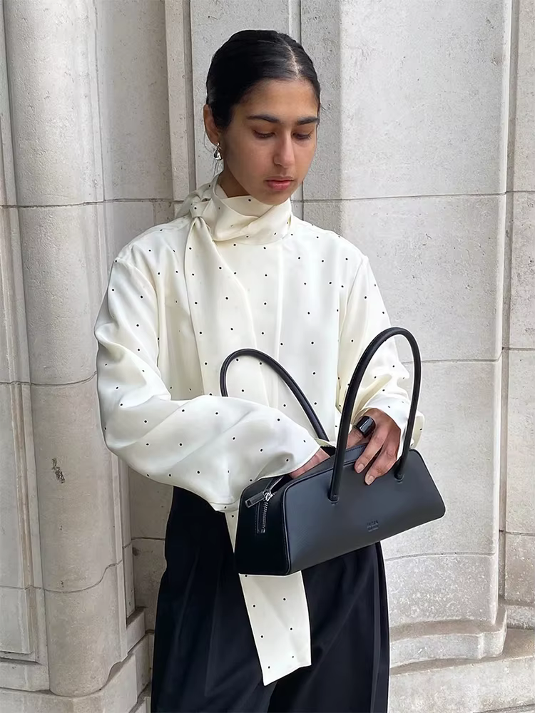 Chemisier blanc à pois pour femme