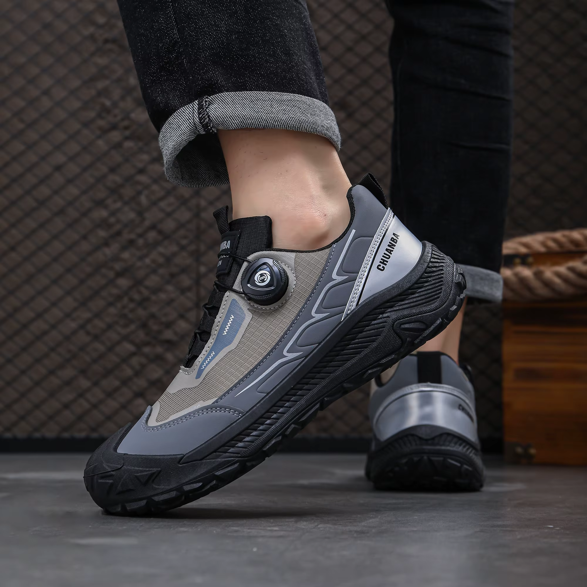 Chaussures de randonnée basses pour hommes, chaussures de sport d'extérieur, respirantes, antidérapantes, résistantes à l'usure, chaussures de randonnée à boucle rotative