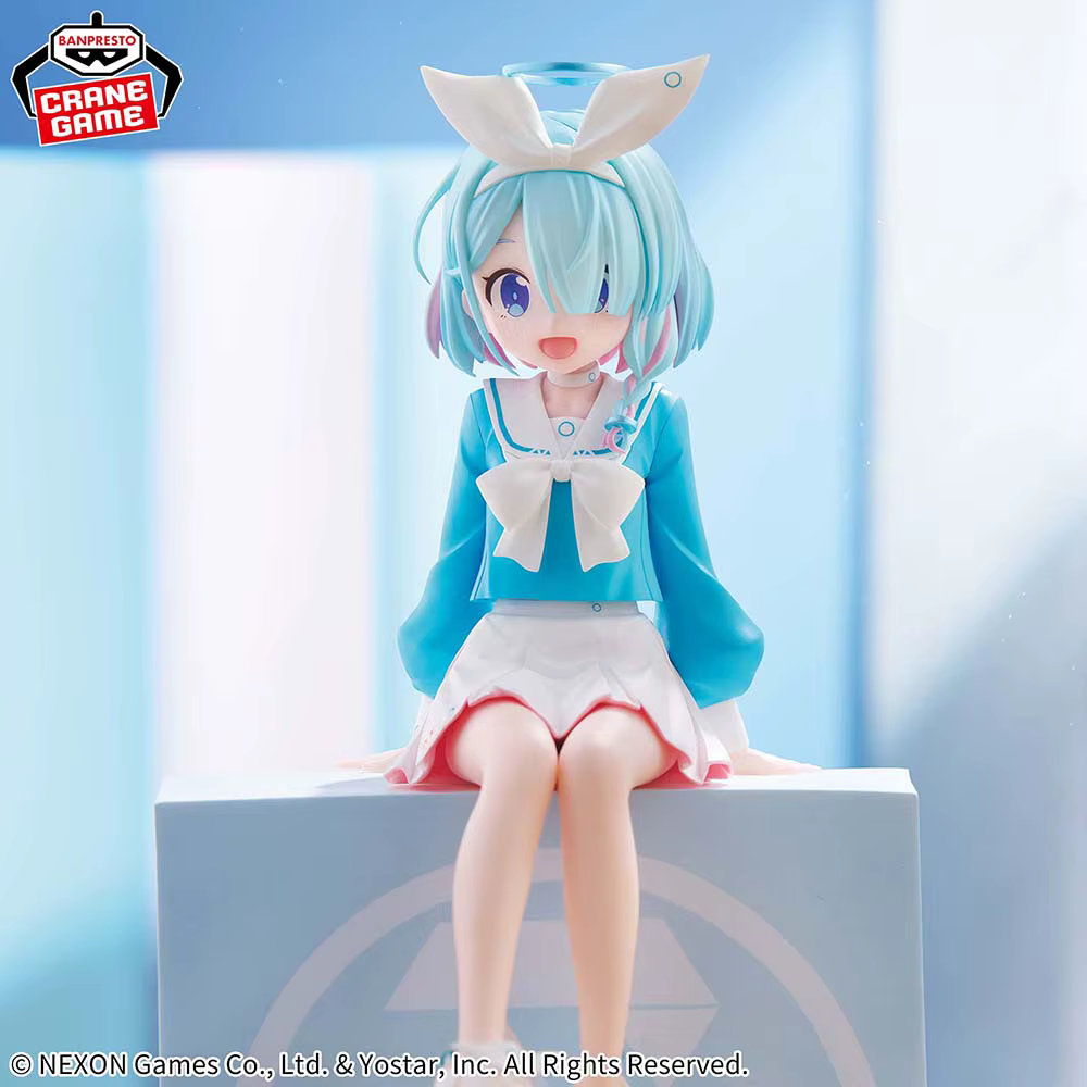 Figurine Arona Blue Archive originale pour moniteur