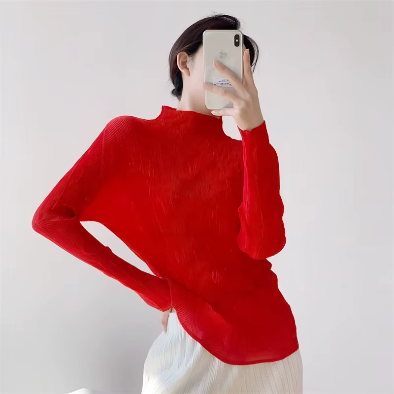 T-shirt femme polyvalent élégant élastique mince décontracté 2025 été nouveau hauts pullover Miyake plissé irrégulier à manches courtes Chic