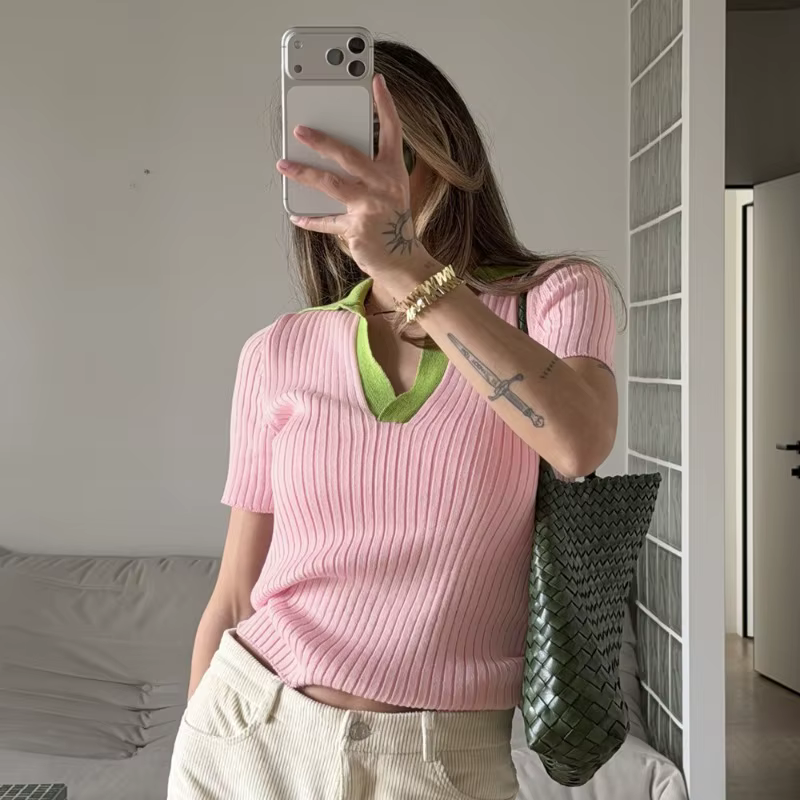 T-shirt tricoté élégant pour femmes