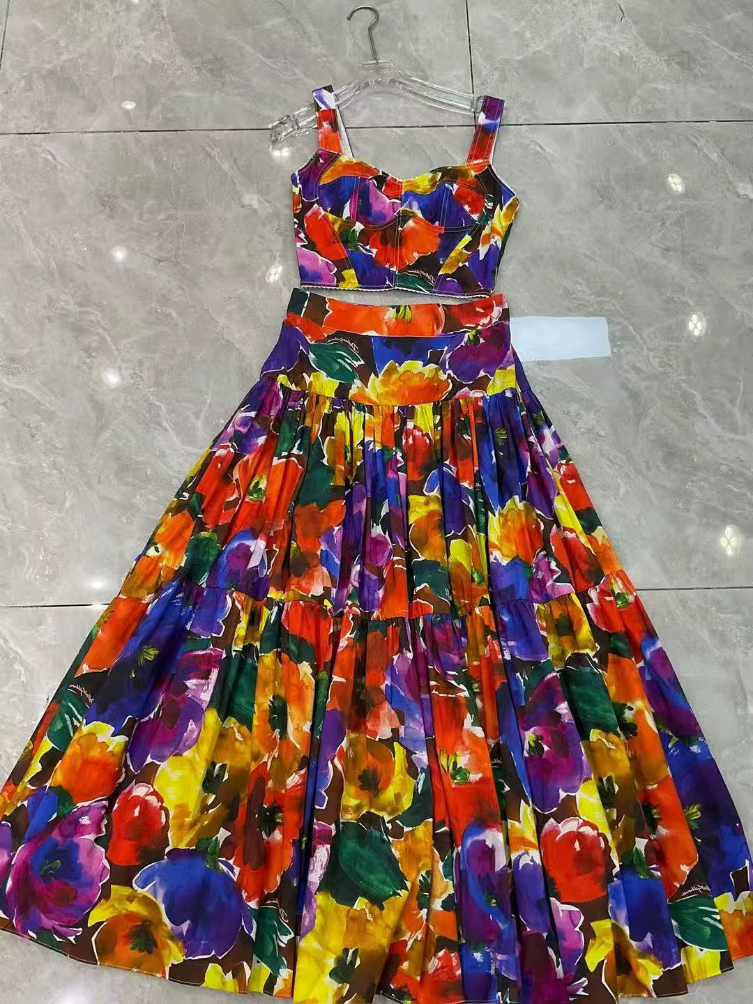 Ensemble 2 pièces d'été de luxe pour femmes, haut court et jupe longue en coton imprimé coquille d'étoile de mer | Vêtements de plage de haute qualité 2025