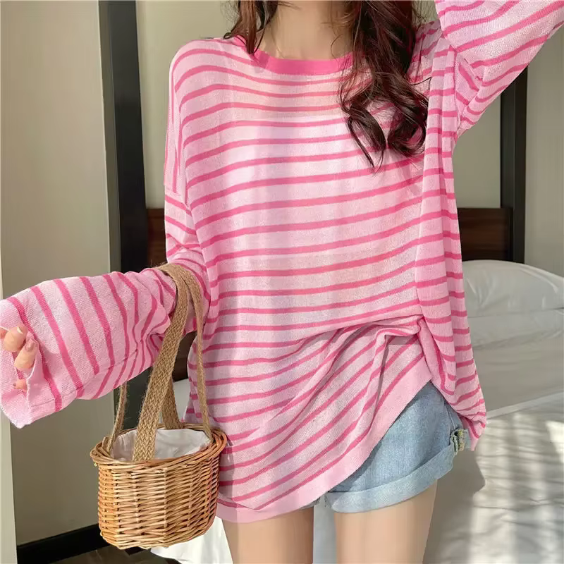 Nouveau 2025 doux crème solaire T-shirt femmes été mince coréen rayé à manches longues décontracté pull ample col rond hauts femme
