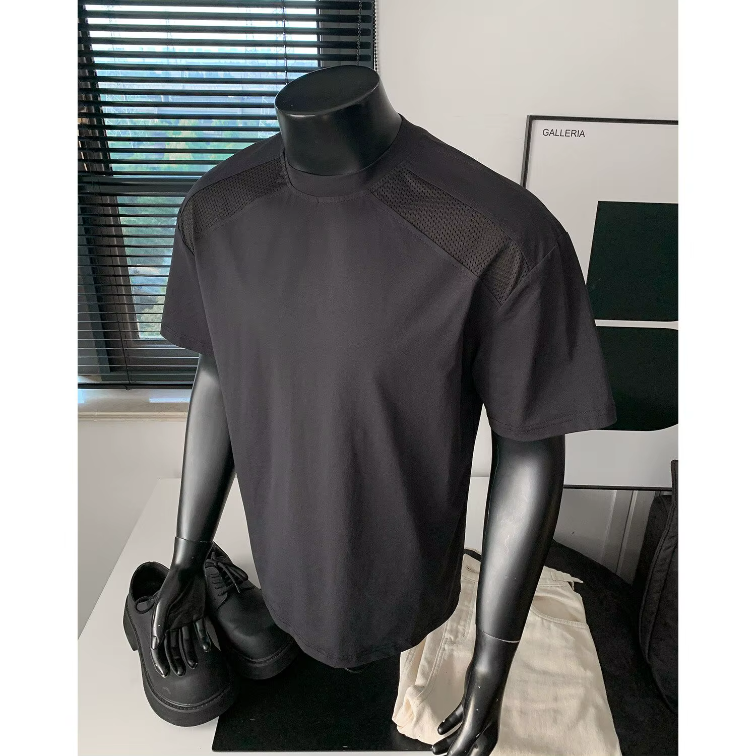 T-shirt respirant et frais pour homme avec design estival