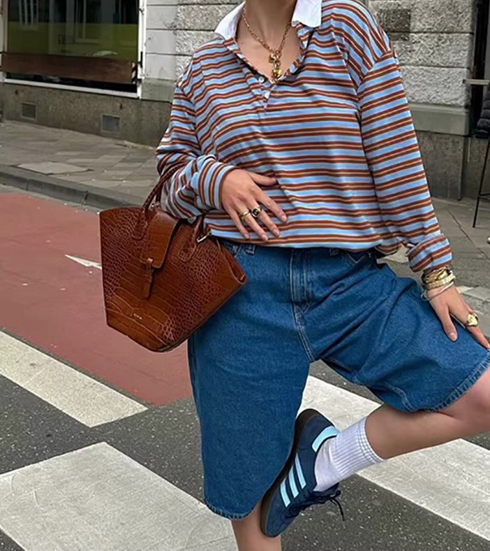 Polo rayé contrastant rétro subtil pour femme
