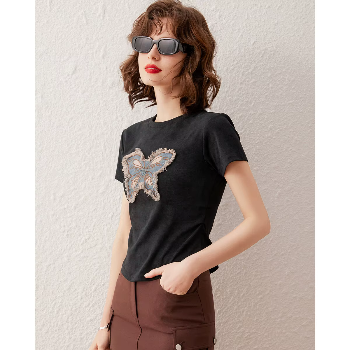 Modiis YAO-T-shirt à manches courtes et col rond pour femme, haut décontracté, pull, broderie délavée papillon, coupe couvertes, mode estivale, 2024