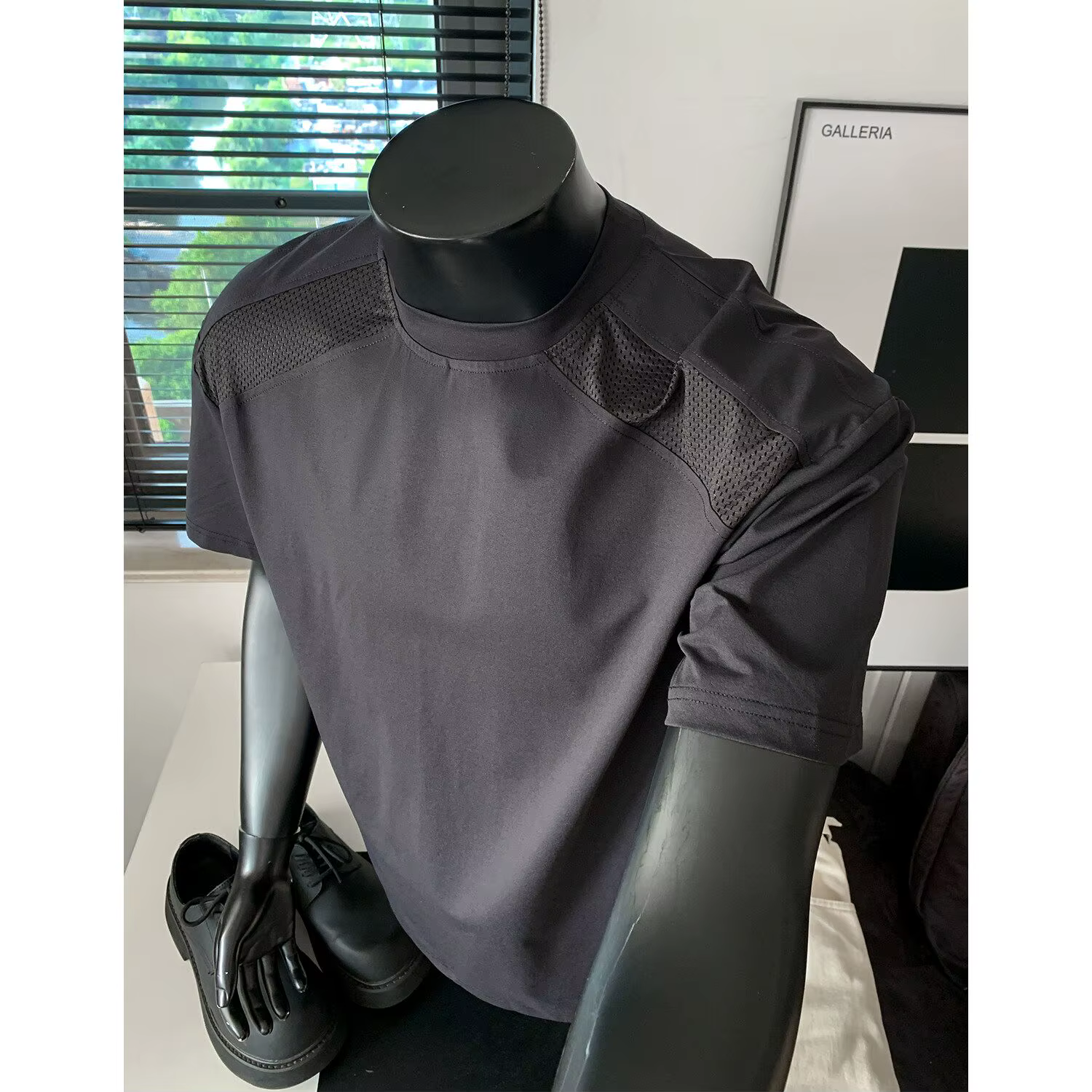 T-shirt respirant et frais pour homme avec design estival