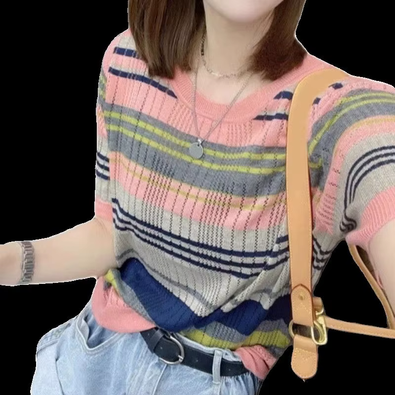 T-shirt à manches courtes pour femmes