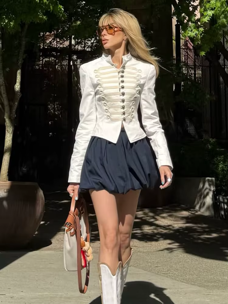 Veste élégante blanche nouée pour femme
