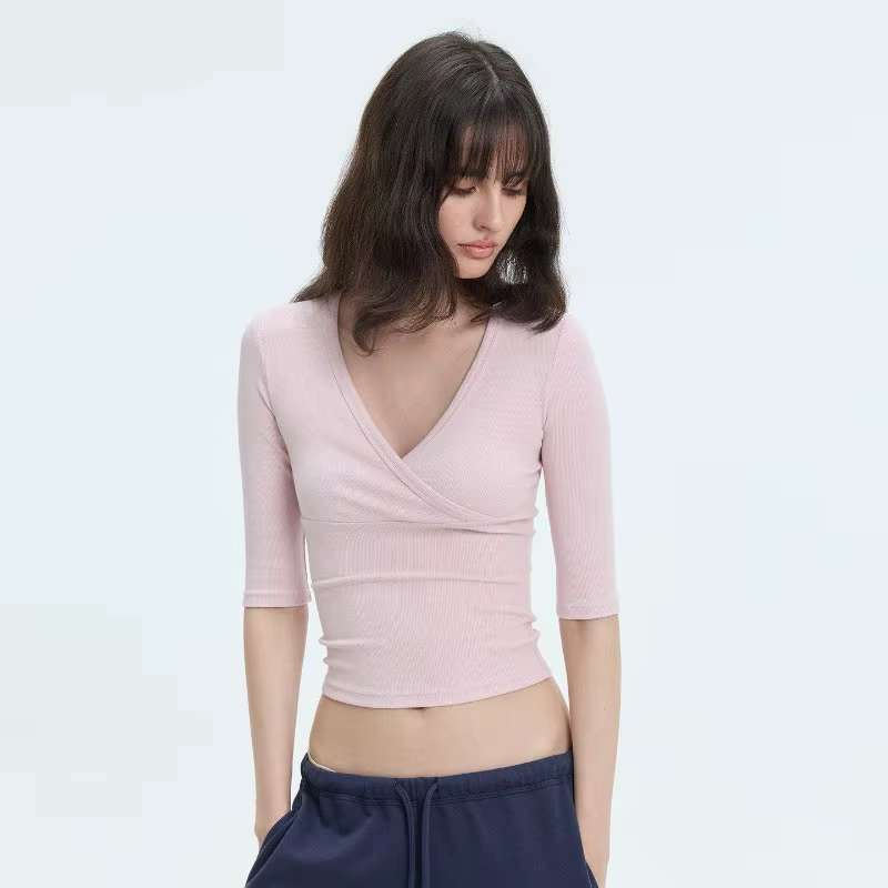 T-shirt côtelé à col en V croisé pour femme