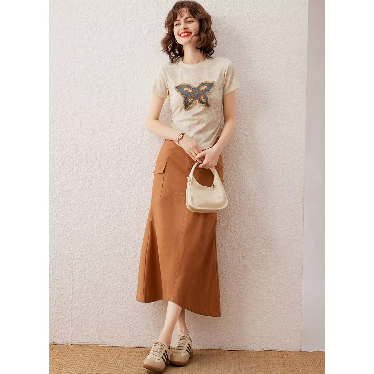 Modiis YAO-T-shirt à manches courtes et col rond pour femme, haut décontracté, pull, broderie délavée papillon, coupe couvertes, mode estivale, 2024