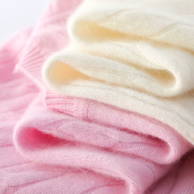 Pull à manches courtes et col rond pour femme