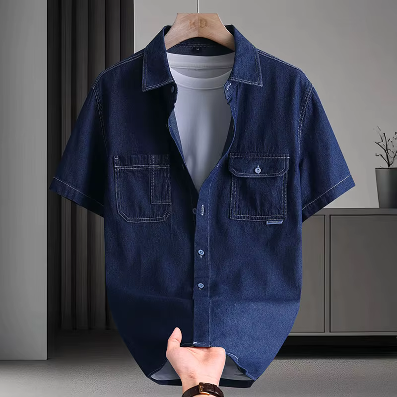 Chemise en jean à manches courtes pour homme avec poches plaquées