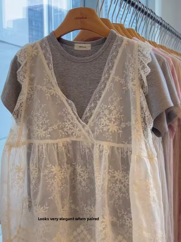 Haut cache-cœur en dentelle à col en V pour femme, tricoté ample blanc, style débardeur ajouré sans manches, collection printemps-été