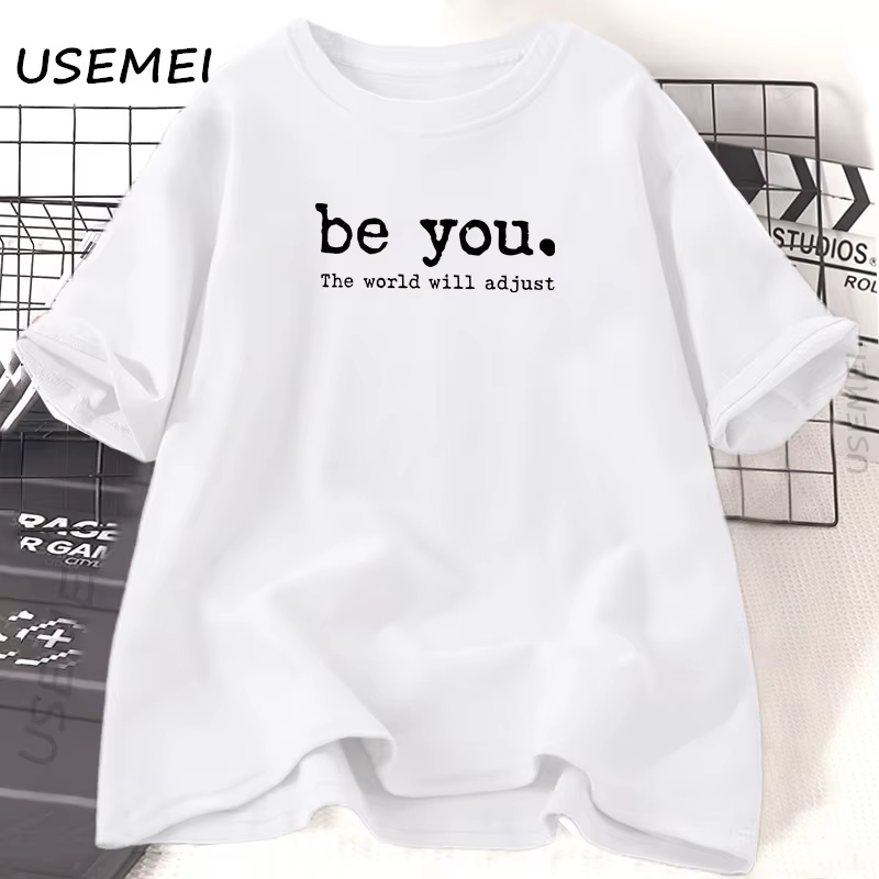 Soyez-vous le monde ajusteront T-shirt inspirant femmes