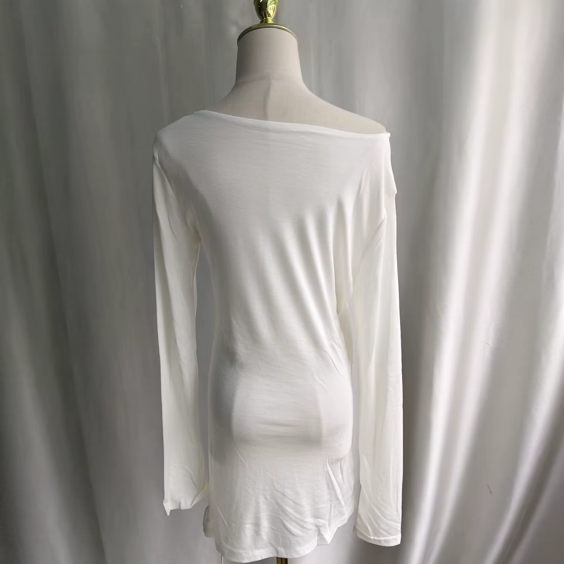 T-shirt Onalippa tendance imprimé style décontracté épaules dénudées légèrement transparent col rond manches longues haut de base 2026 Nouveauté