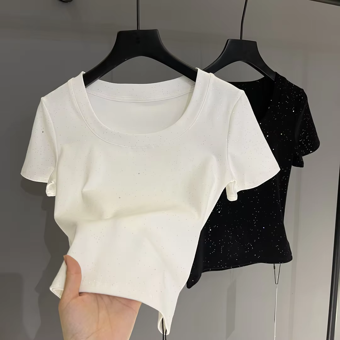 T-shirt à manches courtes pour femmes