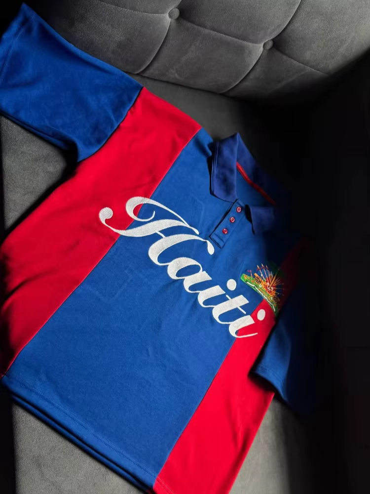 T-shirt polo à manches courtes de style rétro à blocs de couleurs rouge et bleu