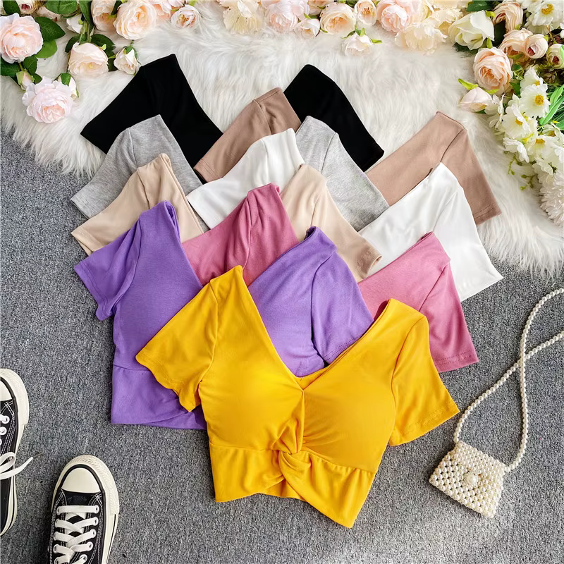 T-shirt gothique court à manches longues pour femmes