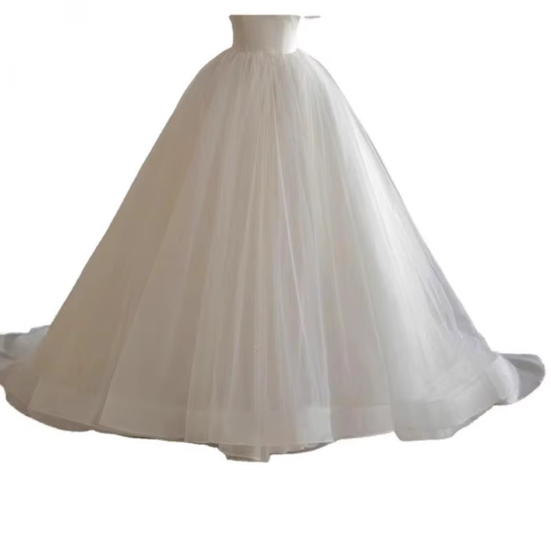 Robe de mariée légère à manches bulles