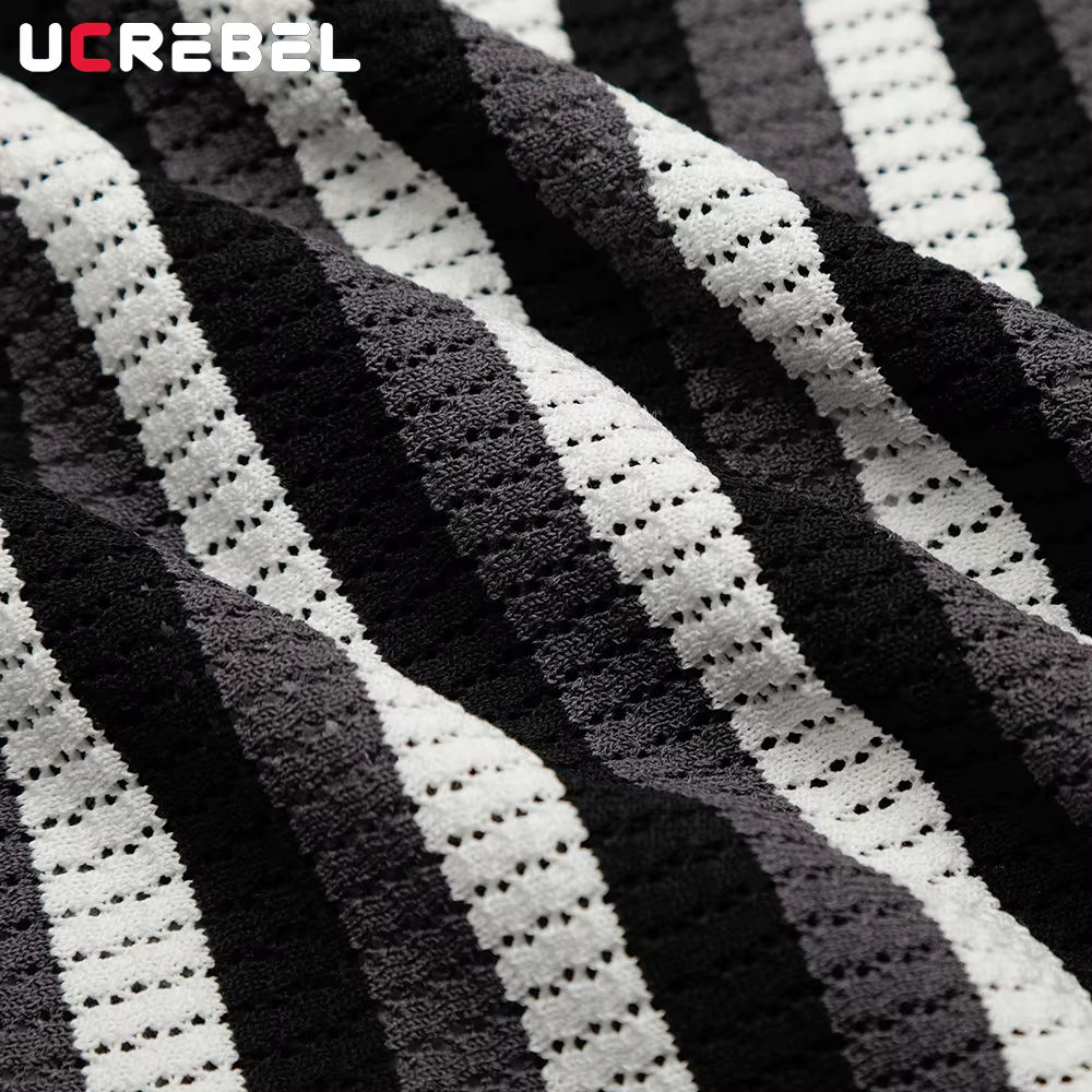 Cardigan tricoté rayé épissé pour hommes