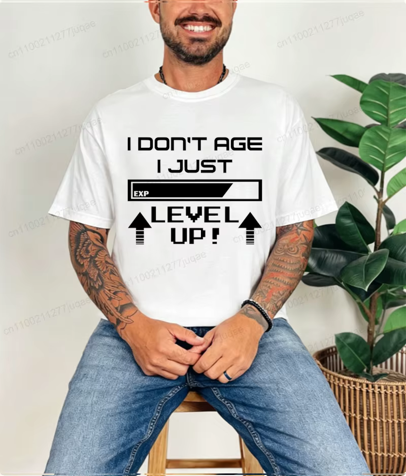 T-shirts drôles « Je ne vieillis pas
