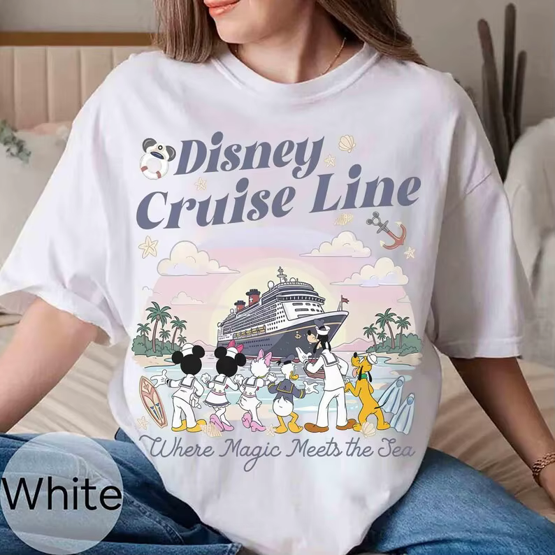 Nouveau T-shirt Confortable Imprimé Mickey et ses Amis Croisière 2026 – Motif Manches Courtes pour Adultes et Enfants