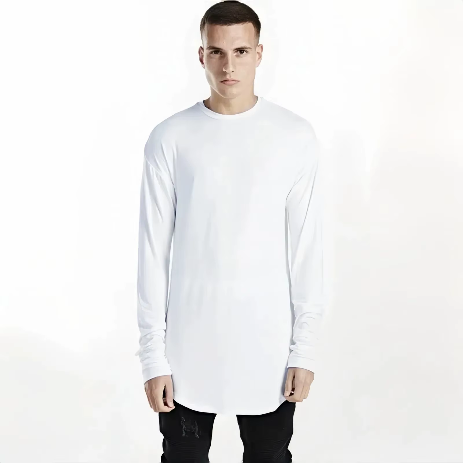 MRMT 2026 Nouveau T-shirt Homme Manches Longues à Ourlet Arqué Style Urbain Couleur Unie Basique Hip Hop
