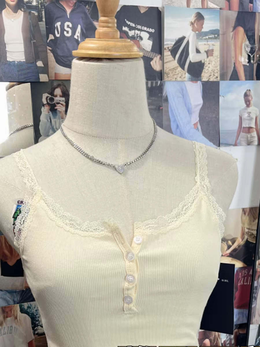 Haut court en dentelle Beige pour femmes