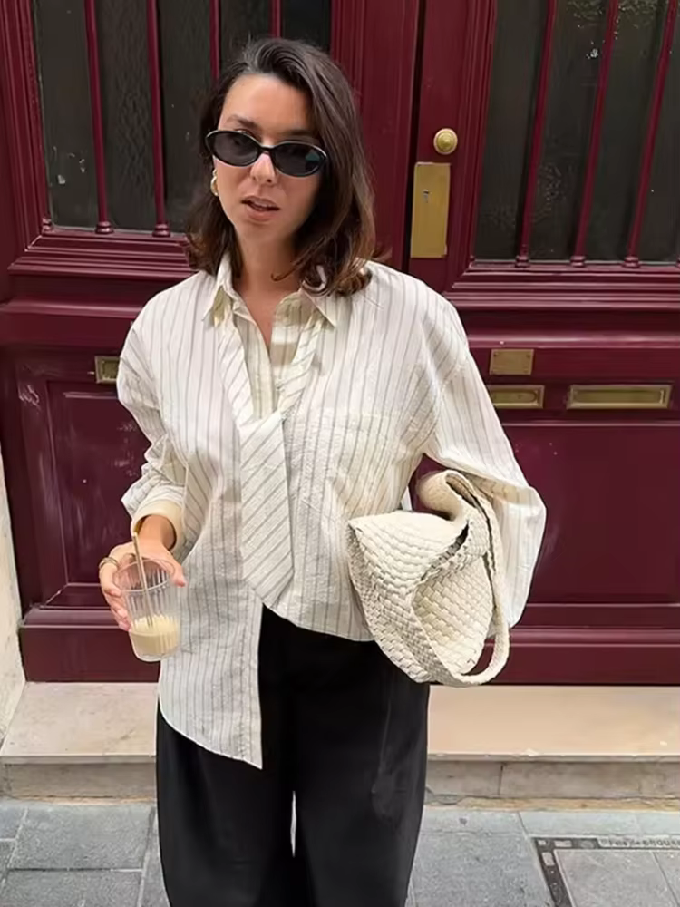 Chemise rayée à cravate pour femme