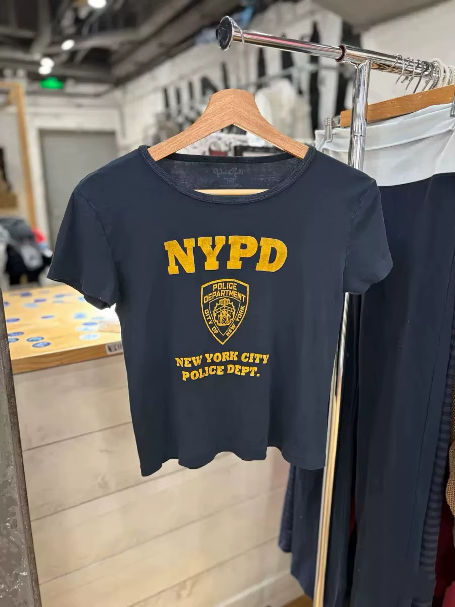 T-shirts à col rond imprimés NYPD pour femmes