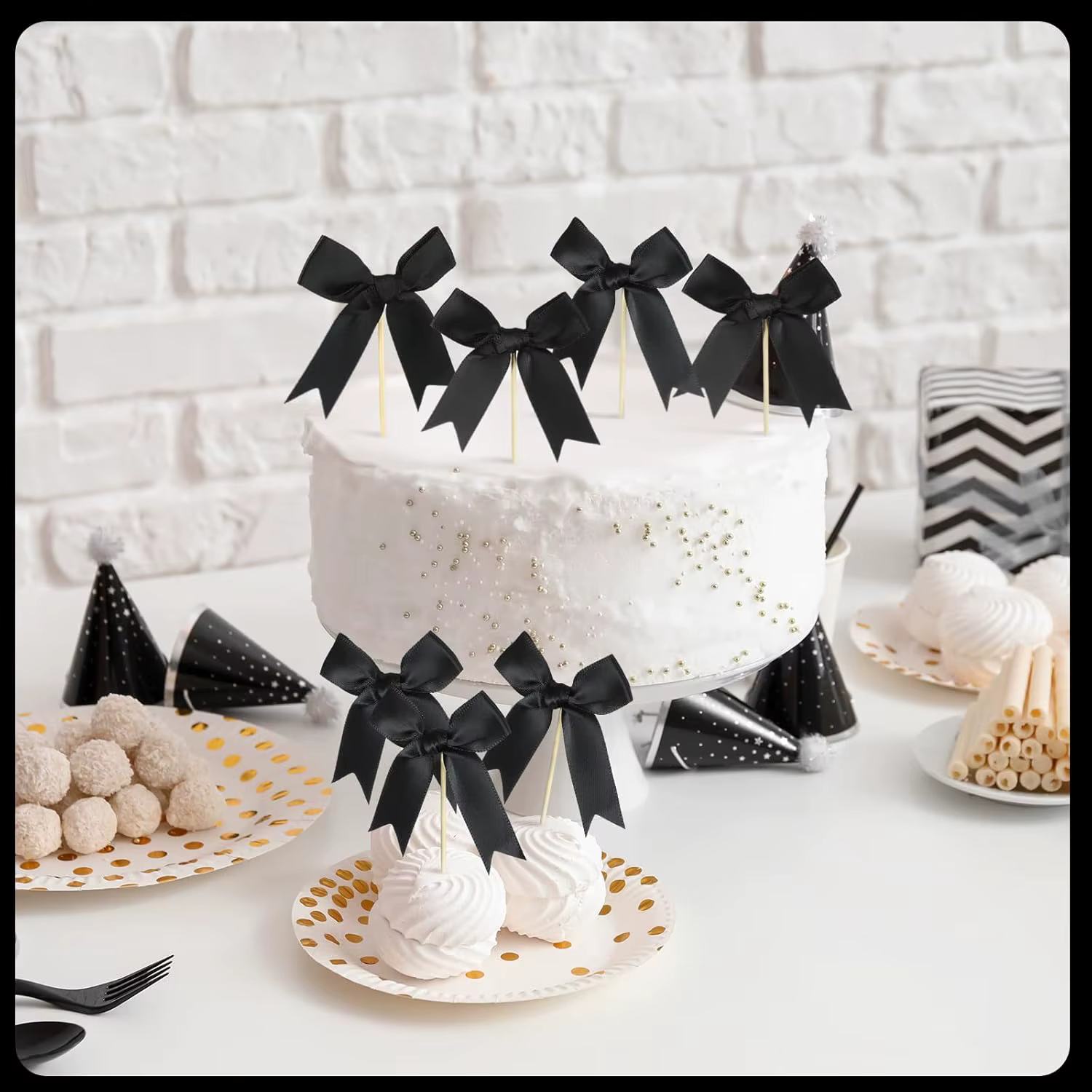 Décoration de Cupcake avec nœud en perles noires