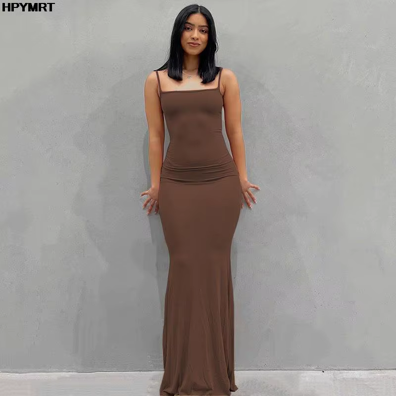 Robe longue en Satin sans manches