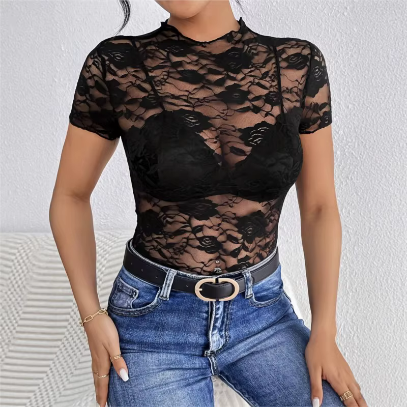 Nouveau T-shirt noir à col montant orné de dentelle, coupe ajustée, pour femme