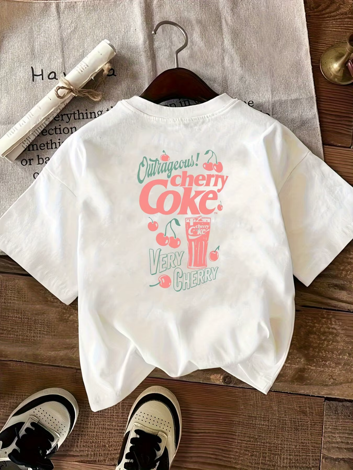 T-shirt graphique vintage Cherry Coke pour femme - Haut à manches courtes et col rond d'inspiration rétro avec motif esthétique sur le devant
