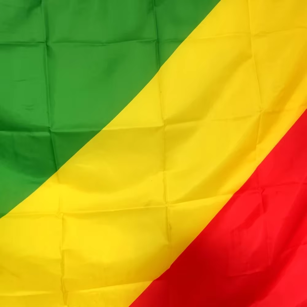 Drapeau national de la République du Congo 90 x 150 cm en polyester, résistant à la décoloration/à la météo pour défilés, décoration murale et jardin, œillets en laiton