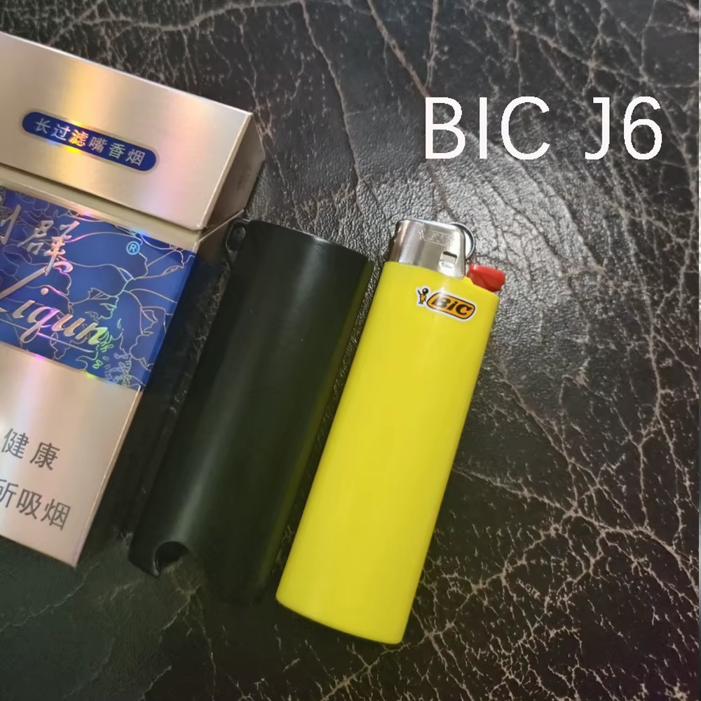 Étui en métal noir pour briquet BIC J6