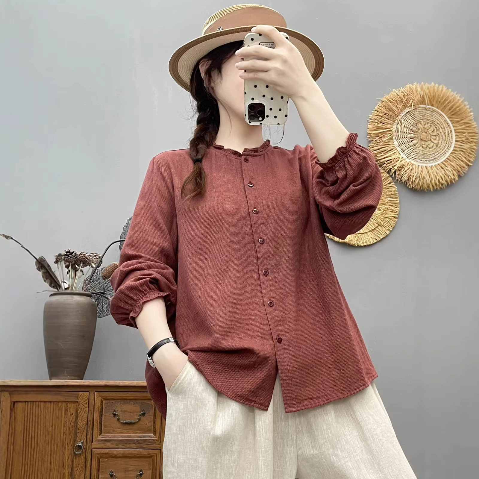 Chemise en coton à manches longues et col en dentelle élégante pour femme