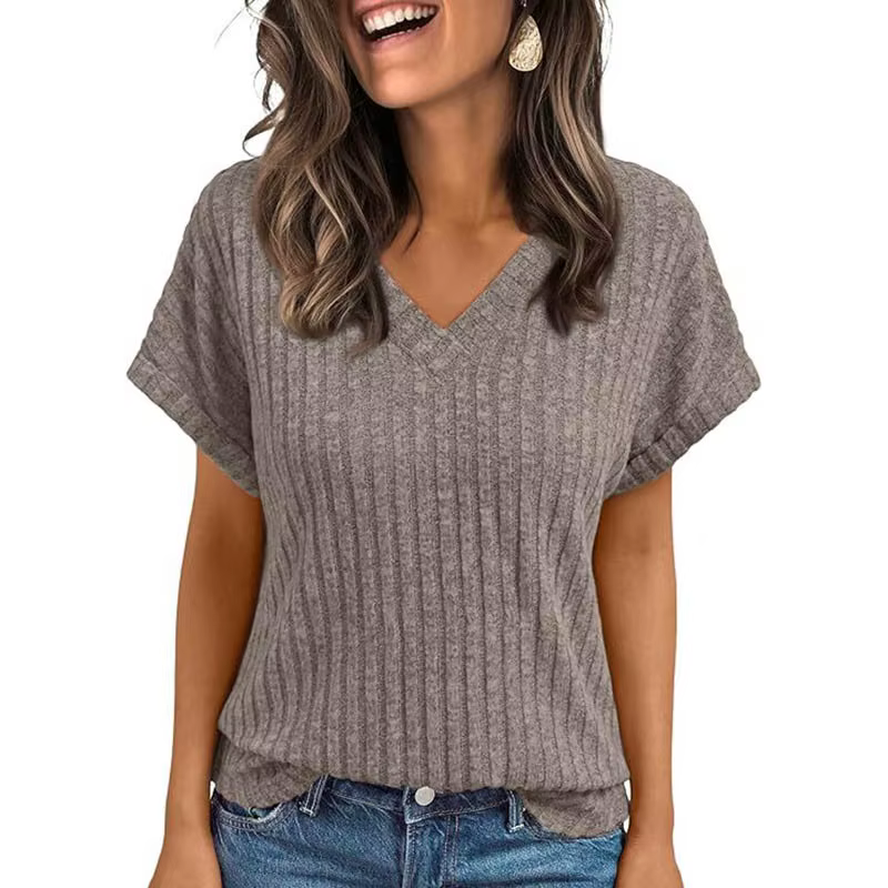 Vêtements pour femmes Europe amérique tout-match tricot T-shirt été 2025 nouveau décontracté col en v à manches courtes pull dame solide hauts