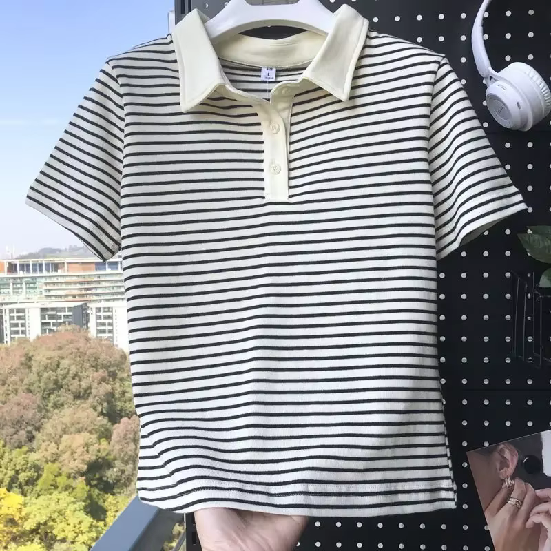 T-shirt à manches courtes et col Polo pour femmes